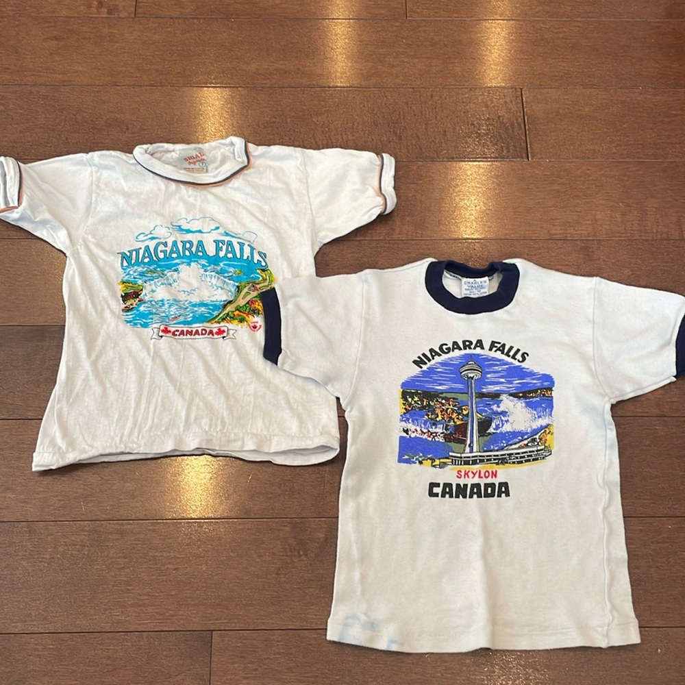 Set of two Niagara Falls t-shirts